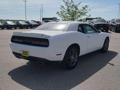White Knuckle Clearcoat 2018 Dodge Challenger GT