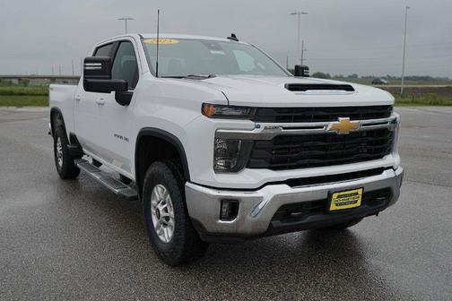 Summit White 2025 Chevrolet Silverado 2500 LT