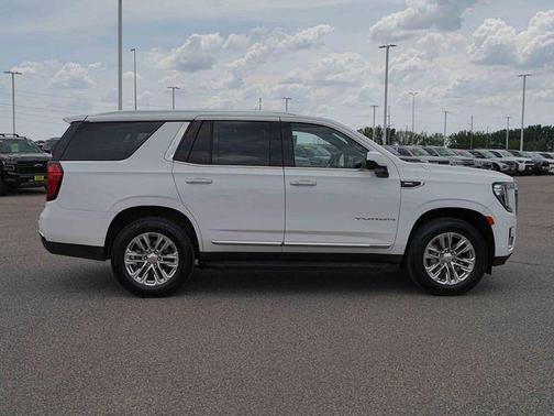 Summit White 2024 GMC Yukon SLT