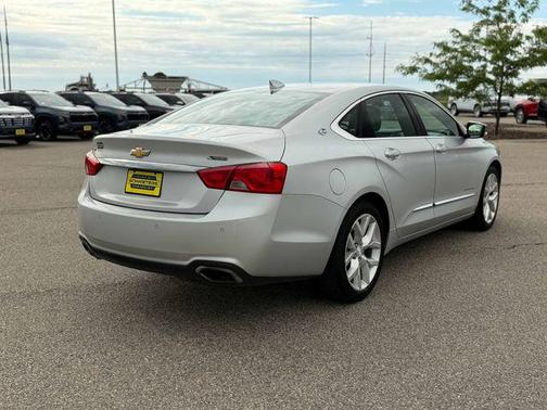 Silver Ice Metallic 2018 Chevrolet Impala 2LZ