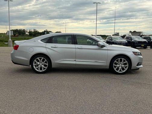 Silver Ice Metallic 2018 Chevrolet Impala 2LZ