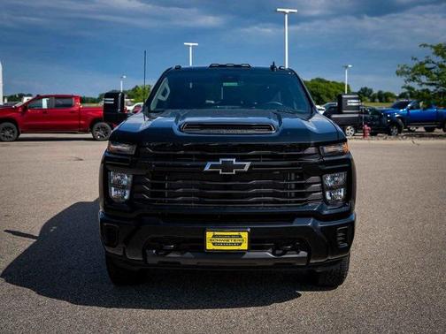 2025 Chevrolet Silverado 2500 Custom