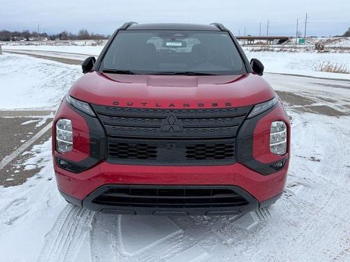 2025 Mitsubishi Outlander PHEV SEL