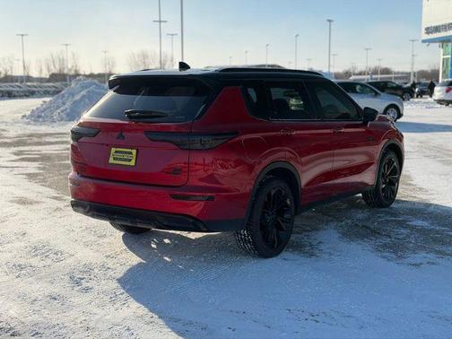 2025 Mitsubishi Outlander PHEV SEL