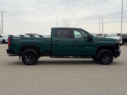 01u 2021 Chevrolet Silverado 2500 WT
