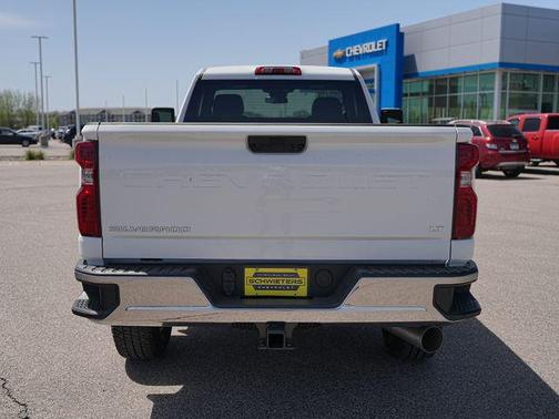 Summit White 2026 Chevrolet Silverado 3500 LT