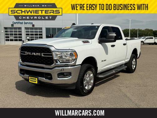Bright White Clearcoat 2024 RAM 2500 Big Horn Crew Cab 4x4 6'4' Box