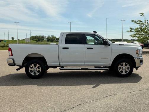 Bright White Clearcoat 2024 RAM 2500 Big Horn Crew Cab 4x4 6'4' Box