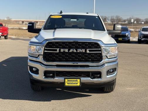 2024 RAM 2500 Big Horn Crew Cab 4x4 6'4' Box