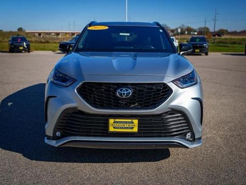 2022 Toyota Highlander XSE