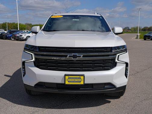 Iridescent Pearl Tricoat 2022 Chevrolet Suburban RST