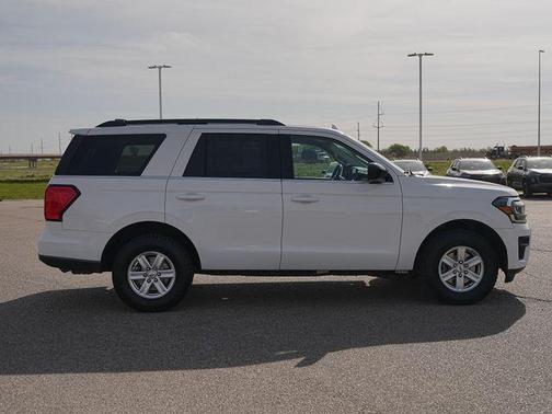 Oxford White 2022 Ford Expedition XL