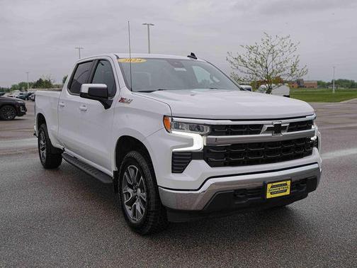 Summit White 2024 Chevrolet Silverado 1500 LT