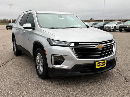 2022 Chevrolet Traverse LT Leather