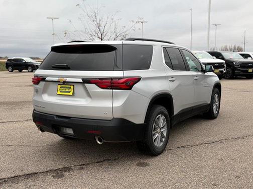 2022 Chevrolet Traverse LT Leather