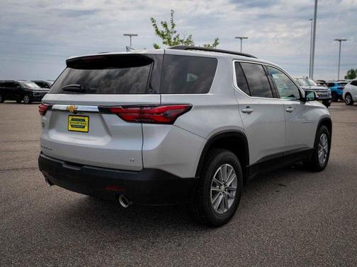 2022 Chevrolet Traverse LT Leather