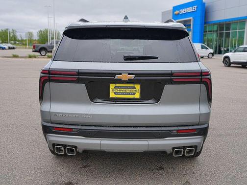 Sterling Gray Metallic 2026 Chevrolet Traverse LT