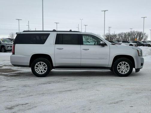 2020 GMC Yukon XL SLT