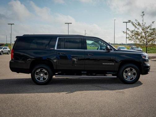 2016 Chevrolet Suburban LT
