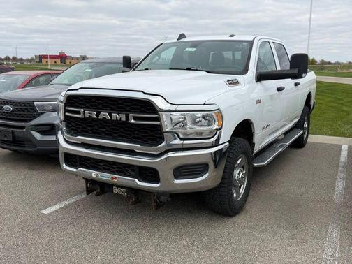 Bright White Clearcoat 2021 RAM 2500 Tradesman Crew Cab 4x4 6'4' Box