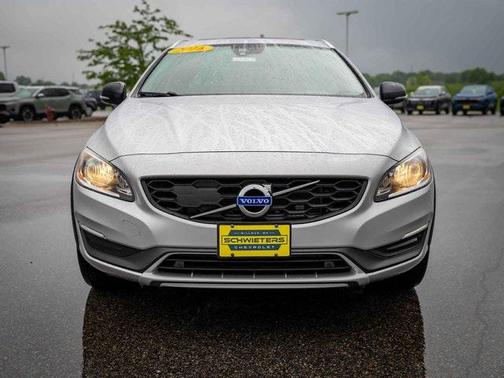 2016 Volvo V60 Cross Country T5