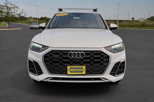 Daytona Gray Pearl Effect 2024 Audi Q5 45 S line Premium Plus