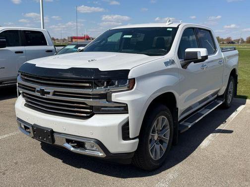 Iridescent Pearl Tricoat 2021 Chevrolet Silverado 1500 High Country