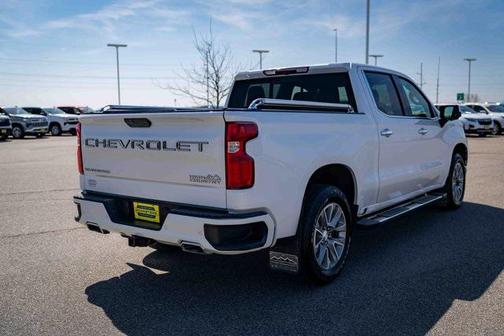 Iridescent Pearl Tricoat 2021 Chevrolet Silverado 1500 High Country