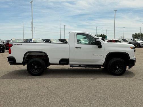 Summit White 2022 Chevrolet Silverado 2500 WT