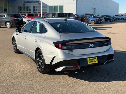 2025 Hyundai SONATA SEL