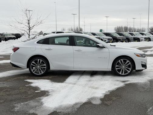 2024 Chevrolet Malibu FWD 2LT