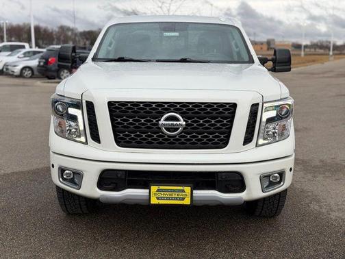 2018 Nissan Titan PRO-4X