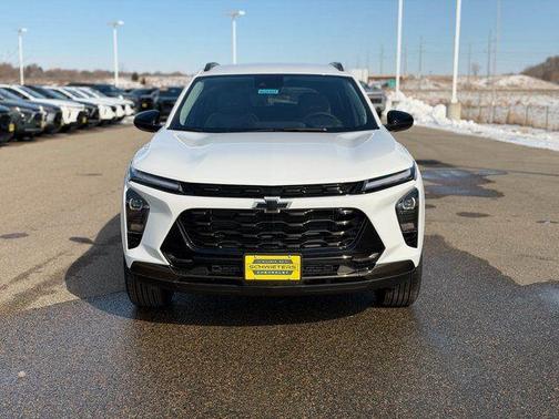 Summit White 2026 Chevrolet Trax FWD ACTIV