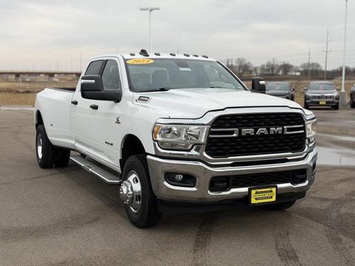 2024 RAM 3500 Big Horn Crew Cab 4x4 8' Box