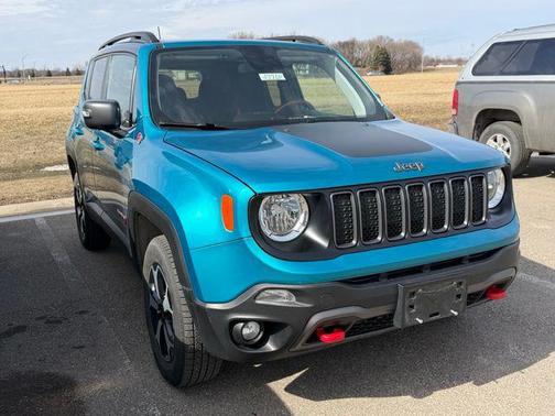 Bikini Metallic Clearcoat 2020 Jeep Renegade Trailhawk