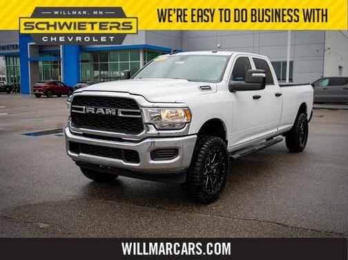 2023 RAM 2500 Tradesman Crew Cab 4x4 8' Box
