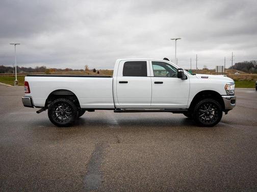 2023 RAM 2500 Tradesman Crew Cab 4x4 8' Box