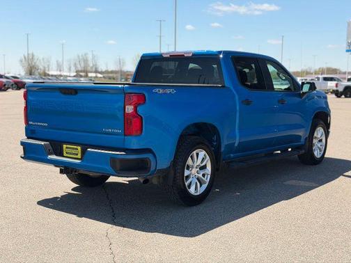 Glacier Blue Metallic 2023 Chevrolet Silverado 1500 Custom