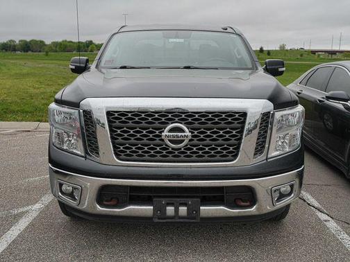 Magnetic Black 2018 Nissan Titan S