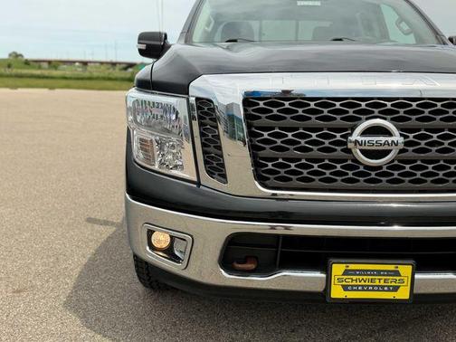 Magnetic Black 2018 Nissan Titan S