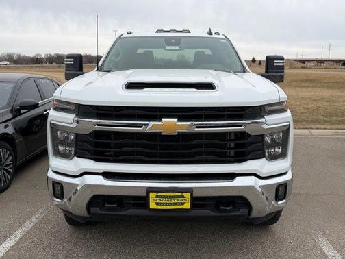 Summit White 2024 Chevrolet Silverado 3500 LT