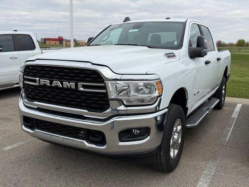 Bright White Clearcoat 2024 RAM 2500 Big Horn Crew Cab 4x4 6'4' Box