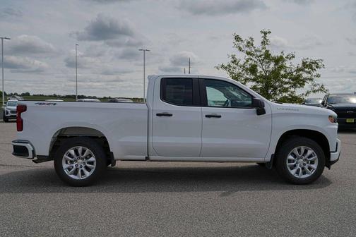 Summit White 2020 Chevrolet Silverado 1500 Custom