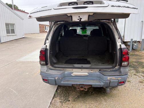 Light Pewter Metallic 2003 Chevrolet Trailblazer LT
