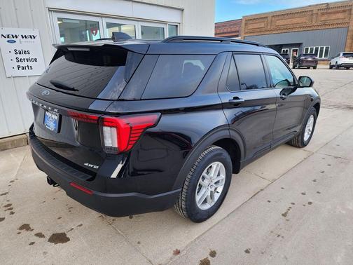 Agate Black Metallic 2026 Ford Explorer Active