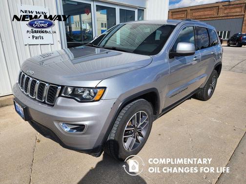 2019 Jeep Grand Cherokee Laredo