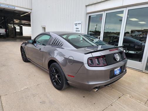2014 Ford Mustang V6
