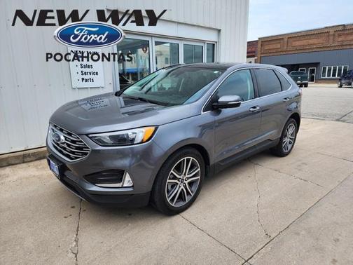 2022 Ford Edge Titanium