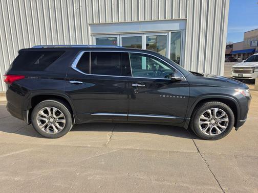 2021 Chevrolet Traverse Premier