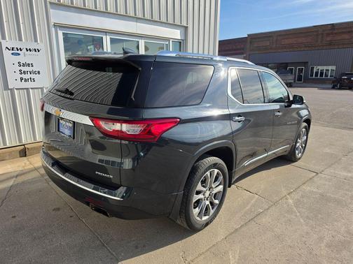 2021 Chevrolet Traverse Premier